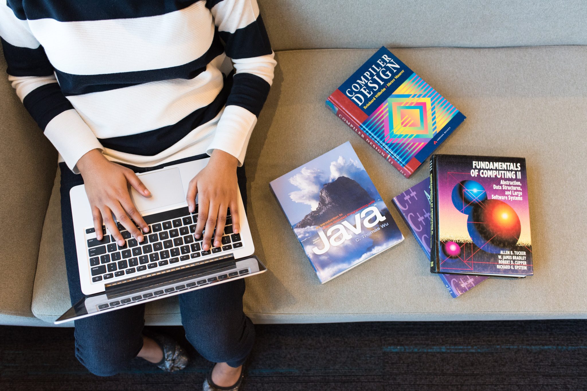 Hedging Your Bets: How to Know Which Programming Languages to Learn